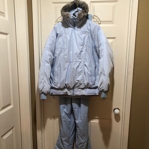 Obermeyer 2 piece ski outfit light blue